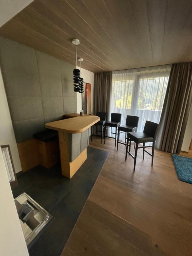 Haus Alt St. Anton Apartman Sankt Anton am Arlberg Kültér fotó