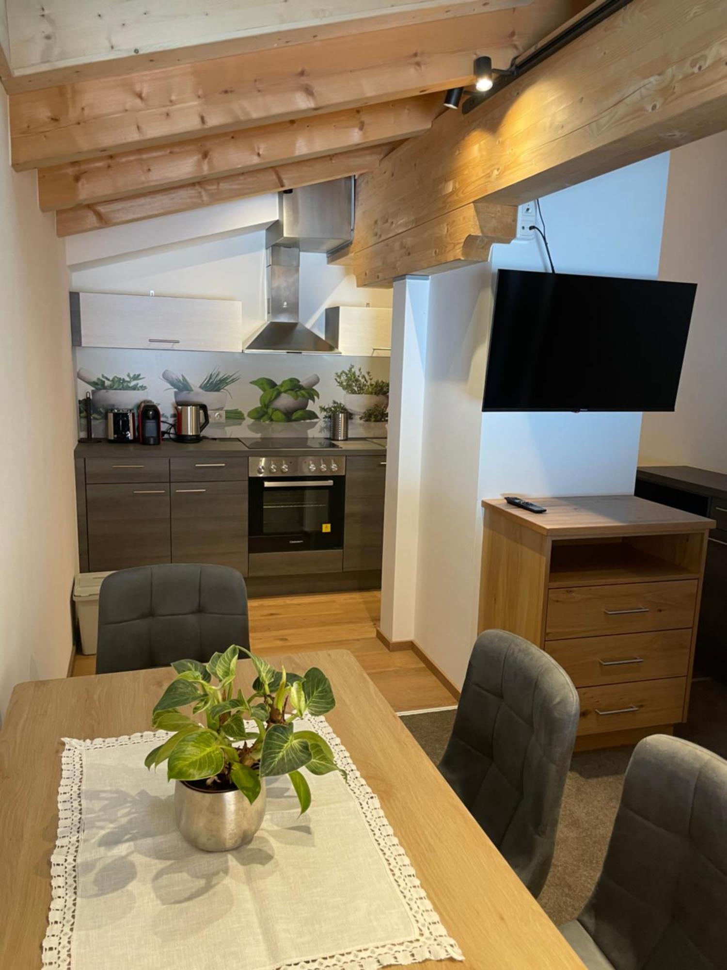 Haus Alt St. Anton Apartman Sankt Anton am Arlberg Kültér fotó