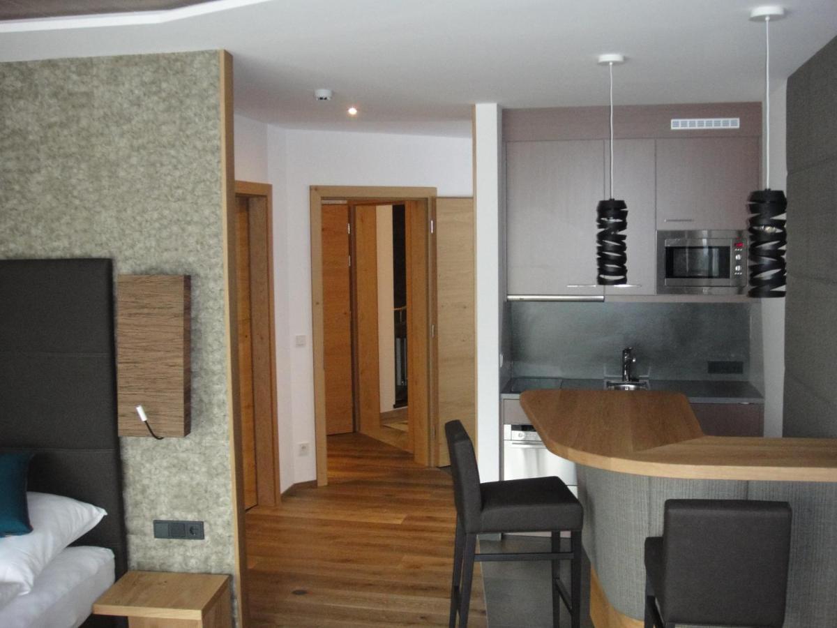 Haus Alt St. Anton Apartman Sankt Anton am Arlberg Kültér fotó