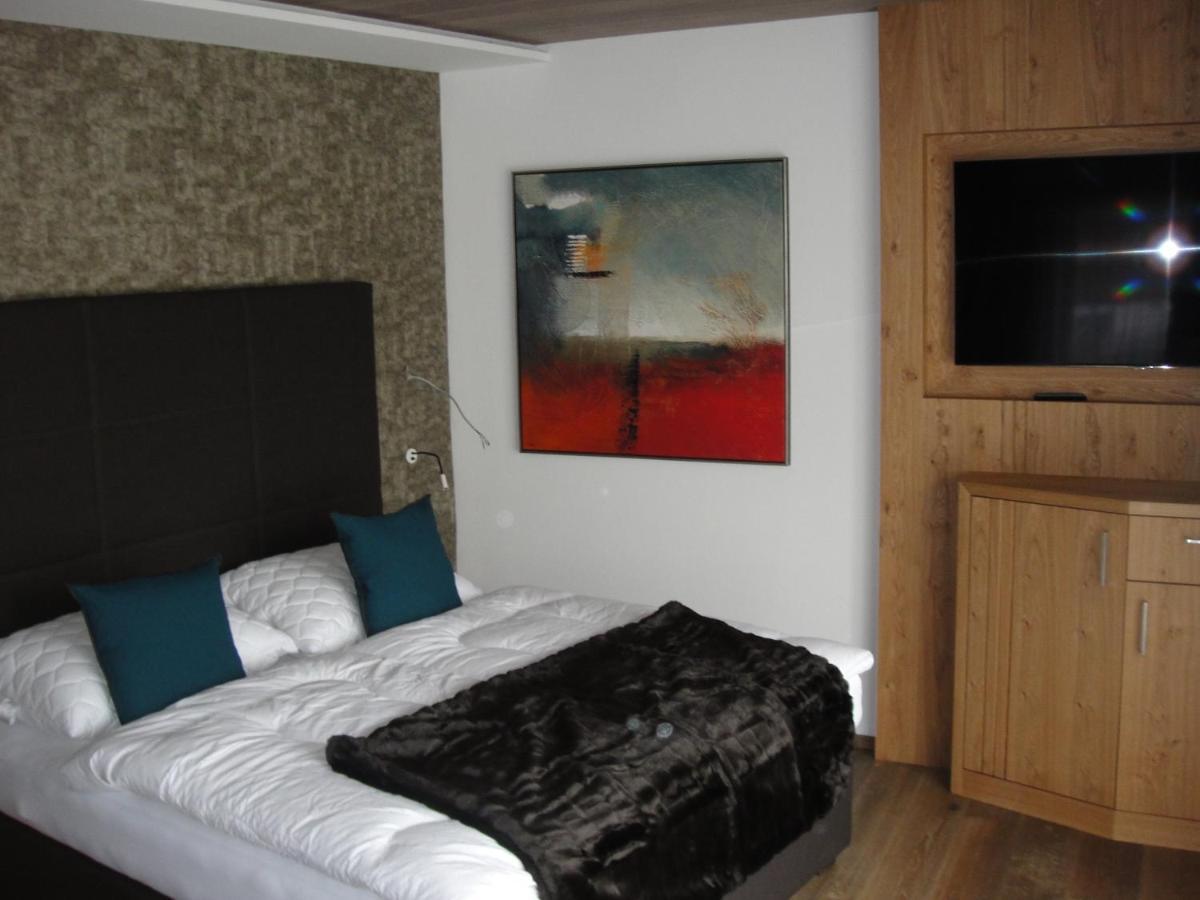 Haus Alt St. Anton Apartman Sankt Anton am Arlberg Kültér fotó